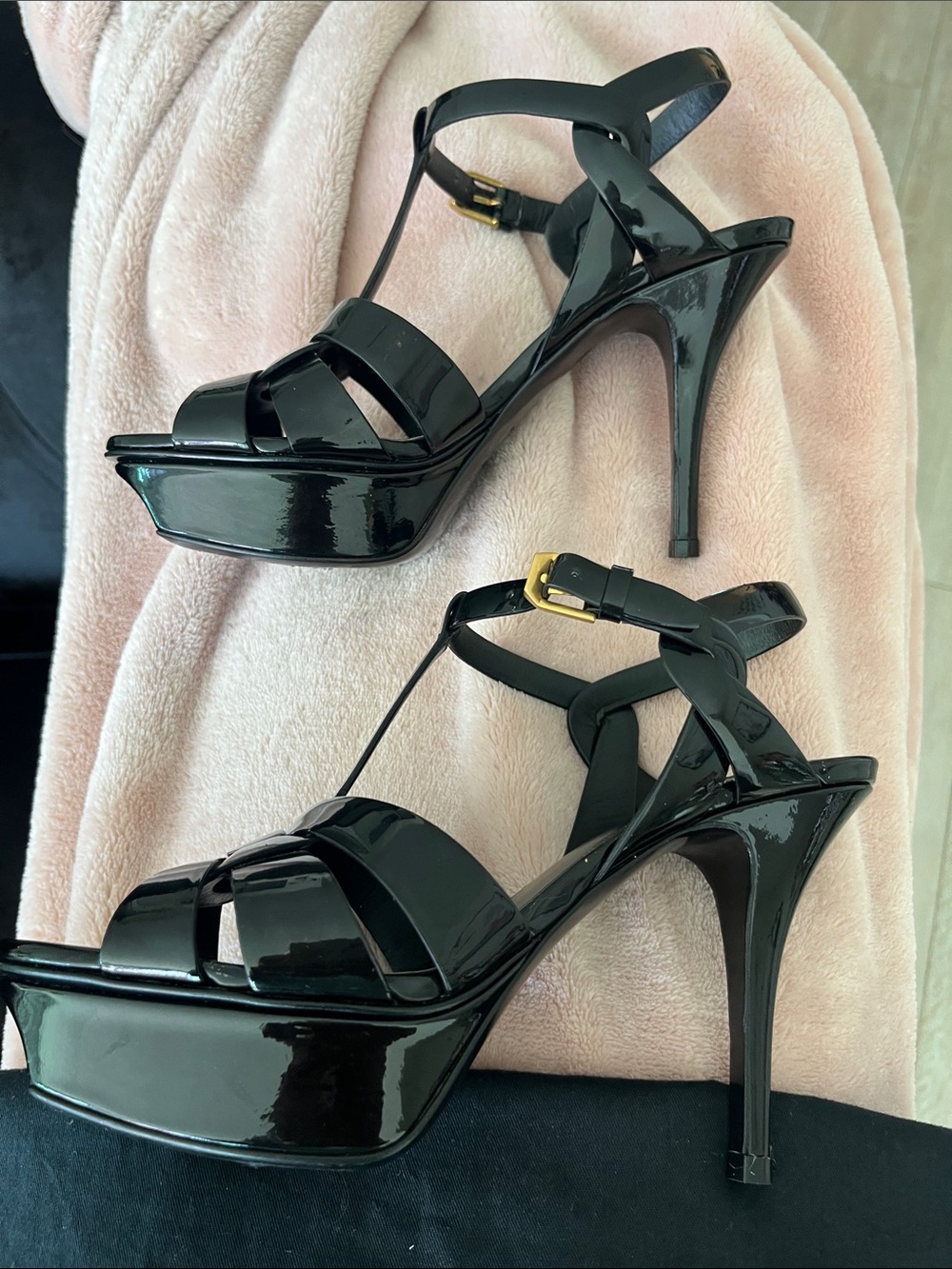 Saint Laurent Black Patent Leather T-Strap Knot Heels - Picture 3 of 6